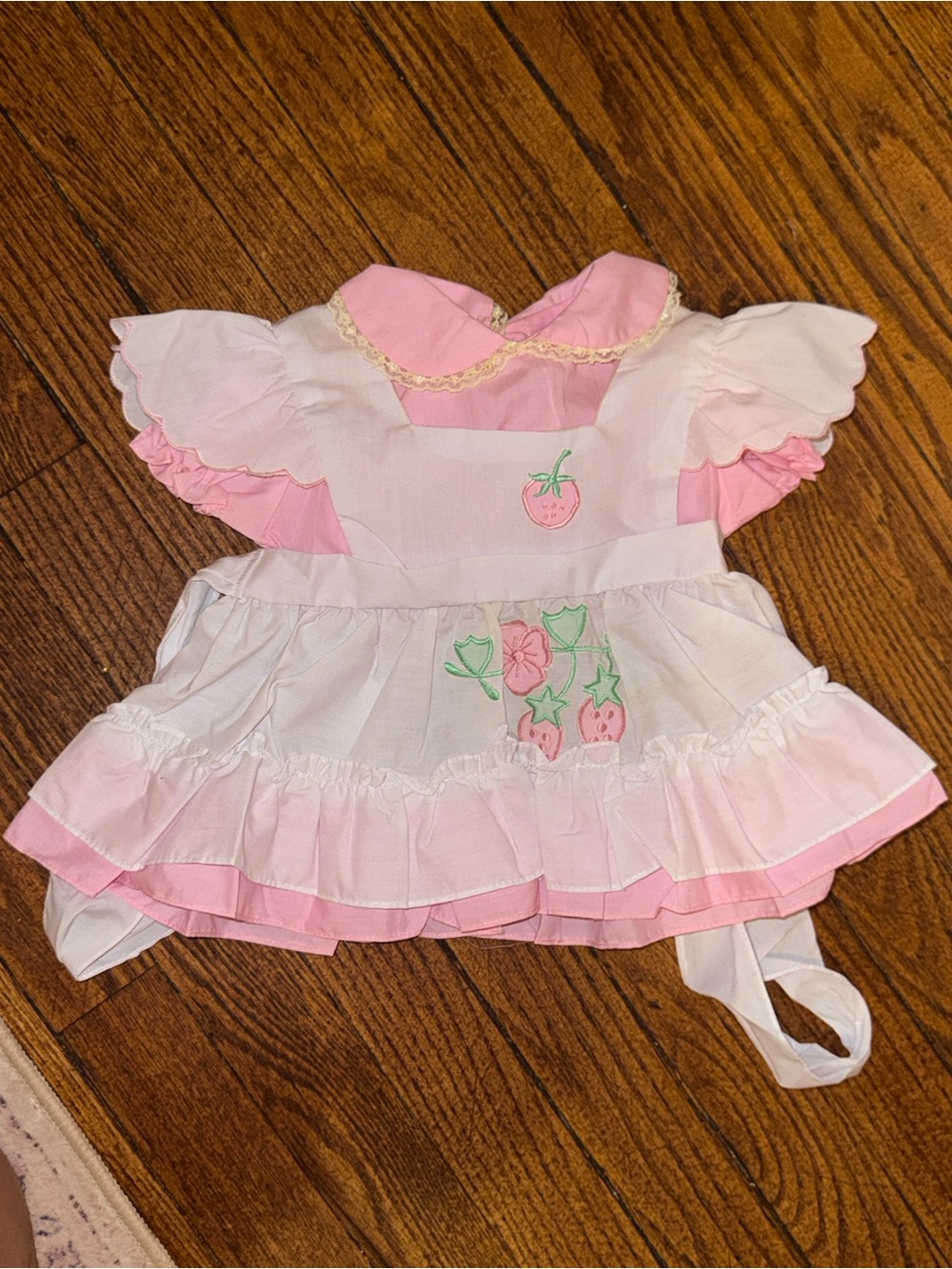 Vintage hug me Pink Strawberry Apron Dress